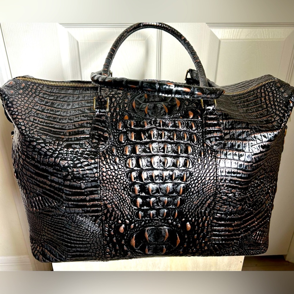EUC Brahmin LEATHER Croc-Embossed  CarryAll weekender bag in Dusk Melbourne - Picture 2 of 10